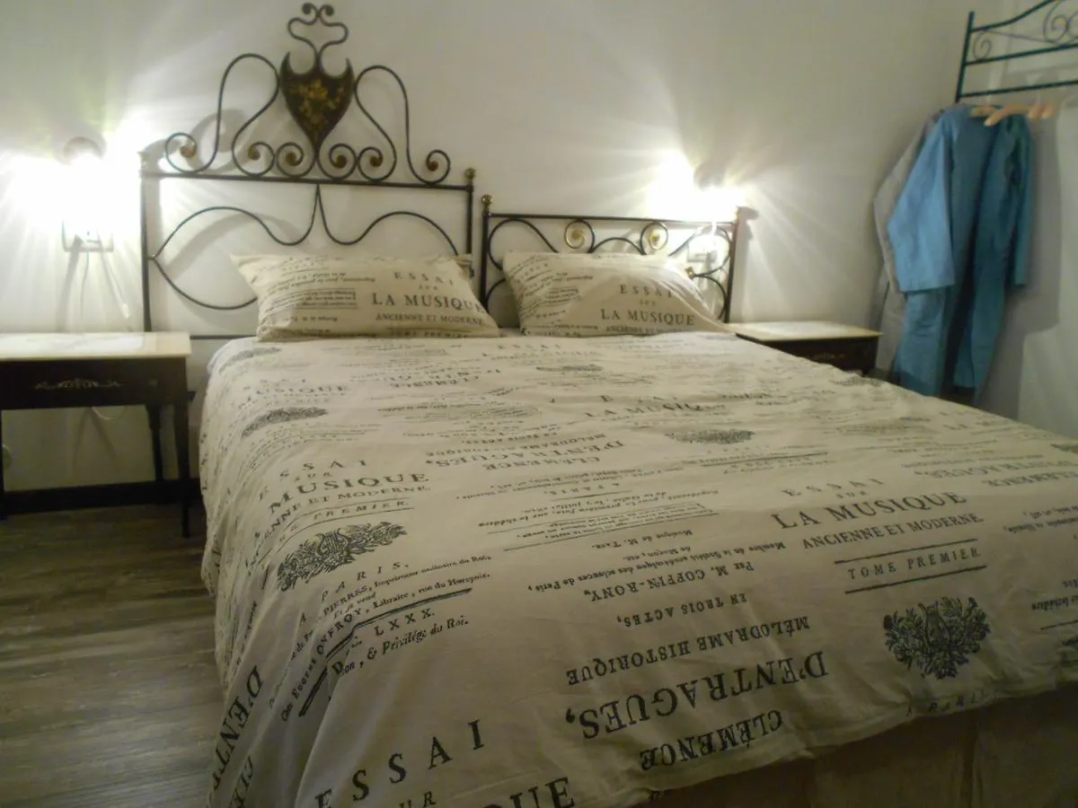 ** Guest house La Maison Des Artistes Bergamo Italy